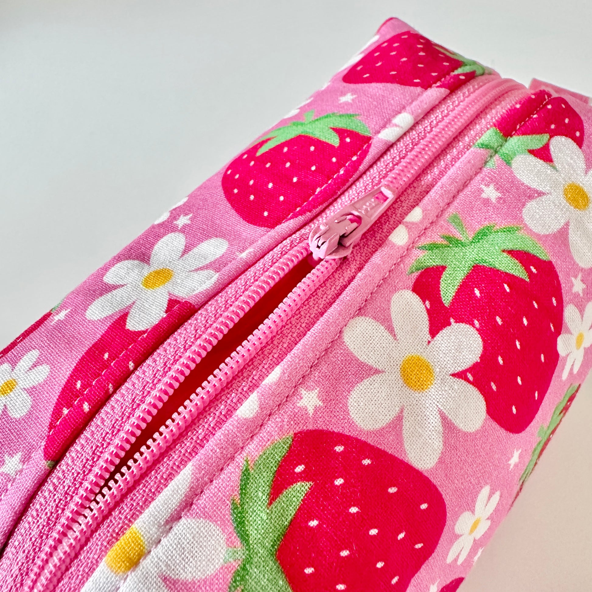 pink strawberry floral patterned cotton makeup cosmetic bags 