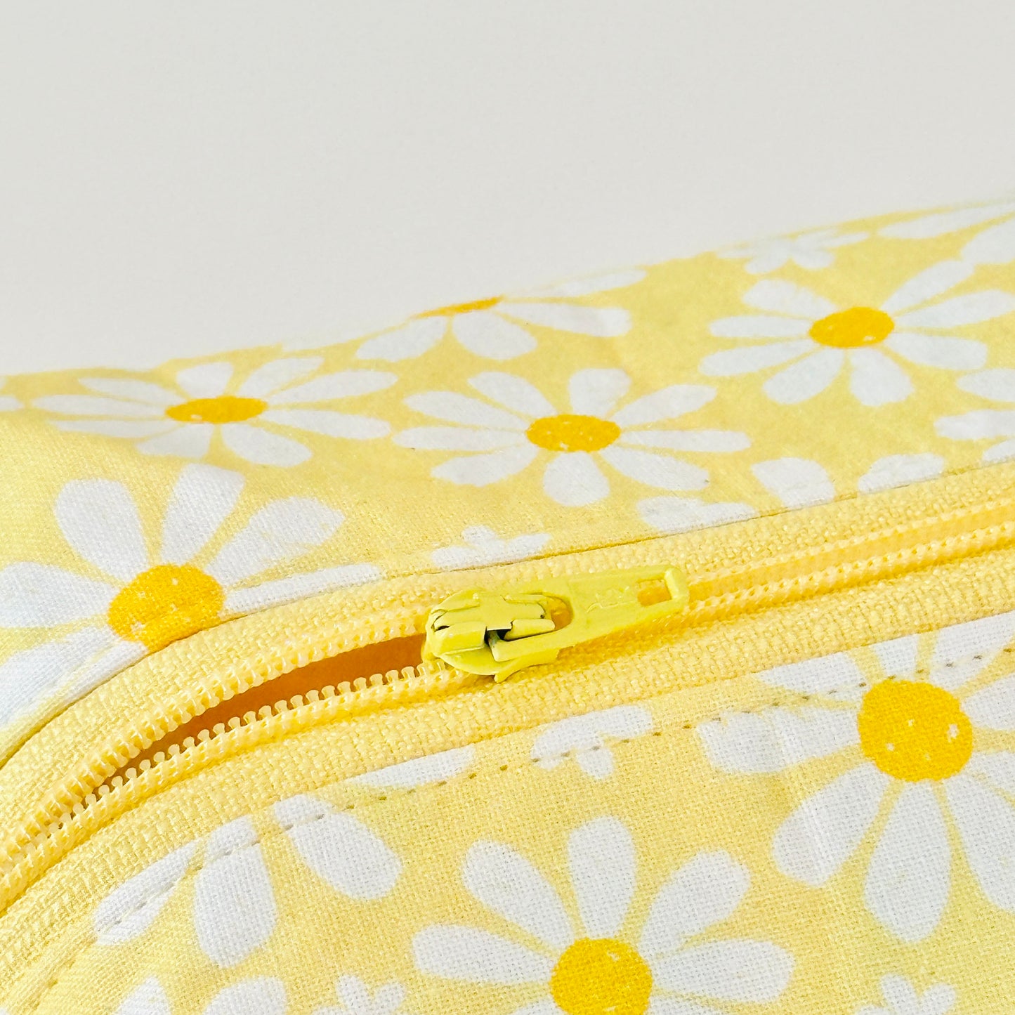 Yellow Daisy Makeup Bag