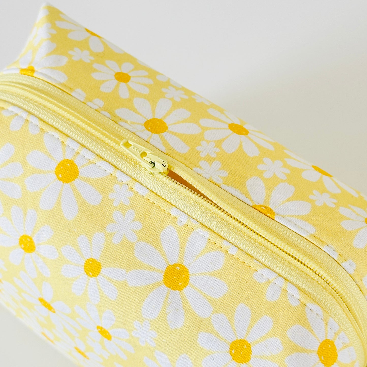 Yellow Daisy Makeup Bag