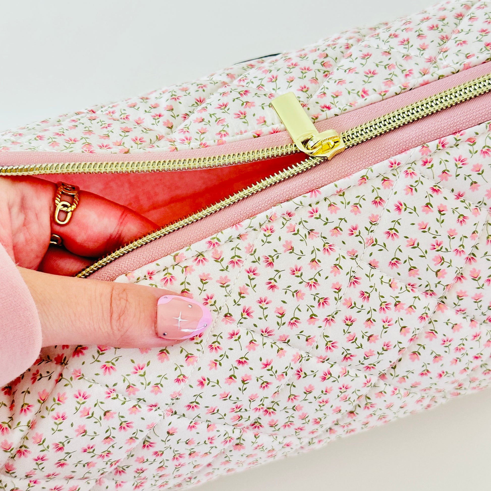 floral quilted hair tool bag