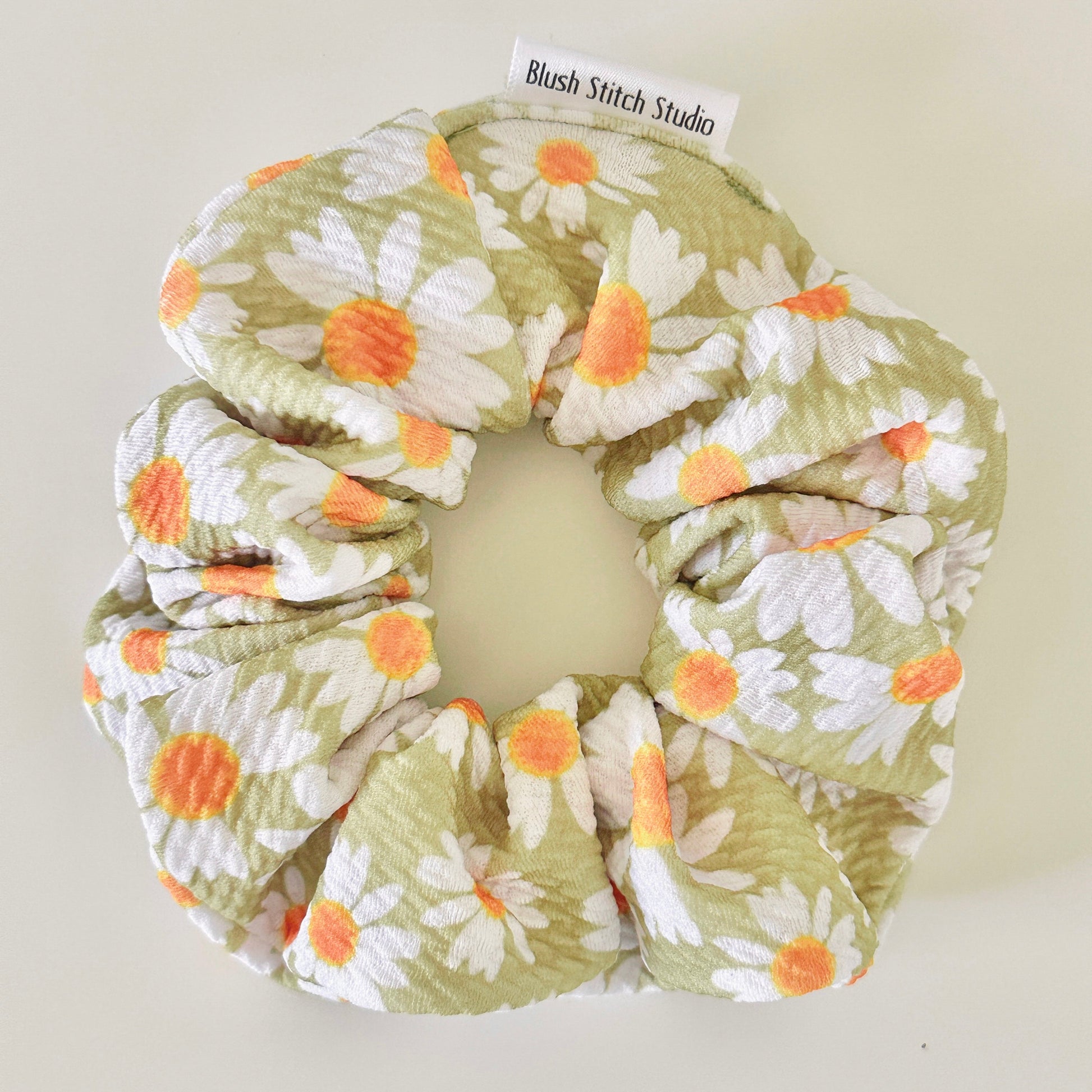 green daisy scrunchie