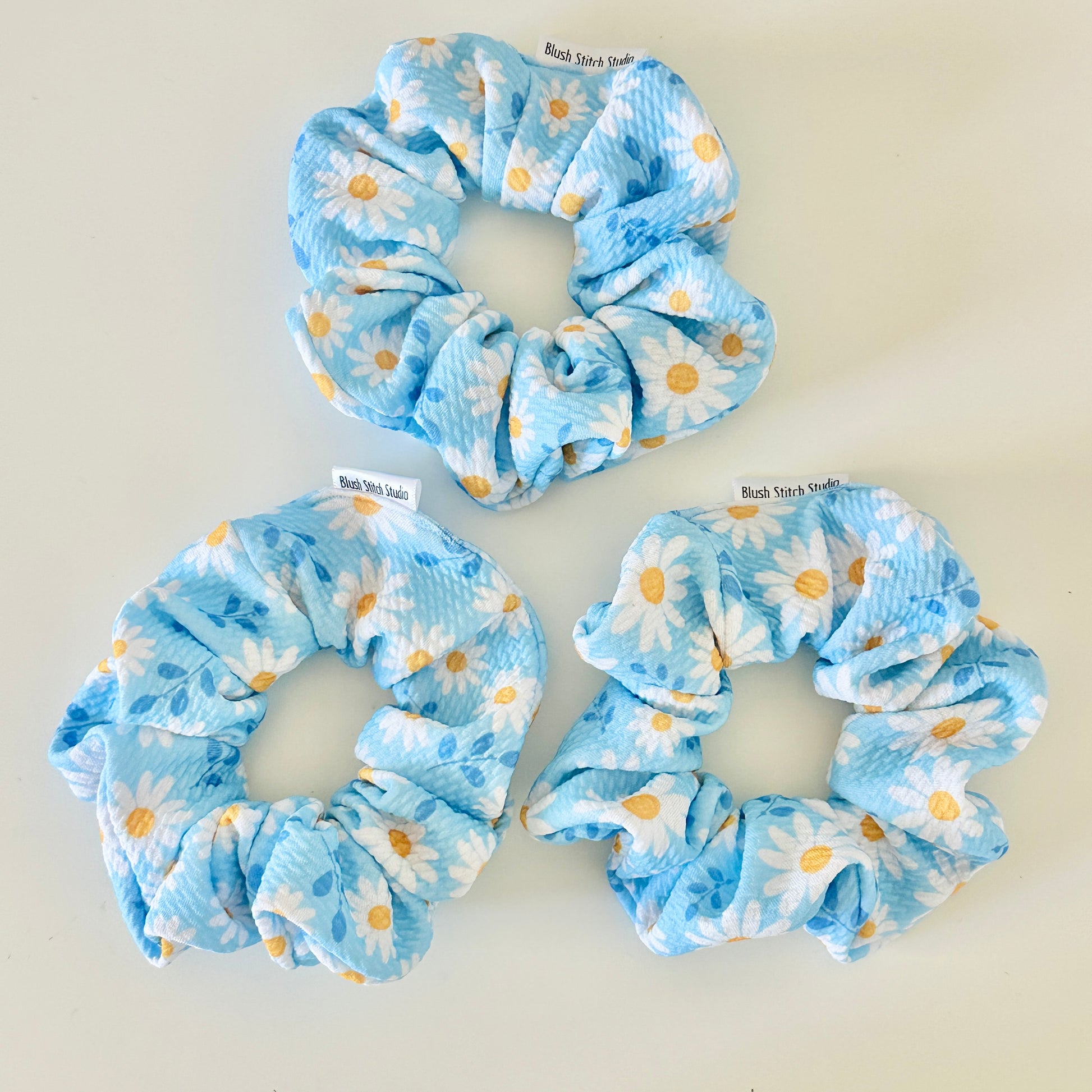 blue daisy floral scrunchies