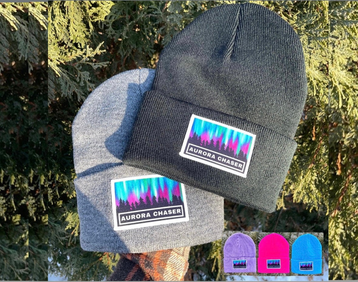north lights beanie toque. aurora chaser beanie. aurora borealis toque